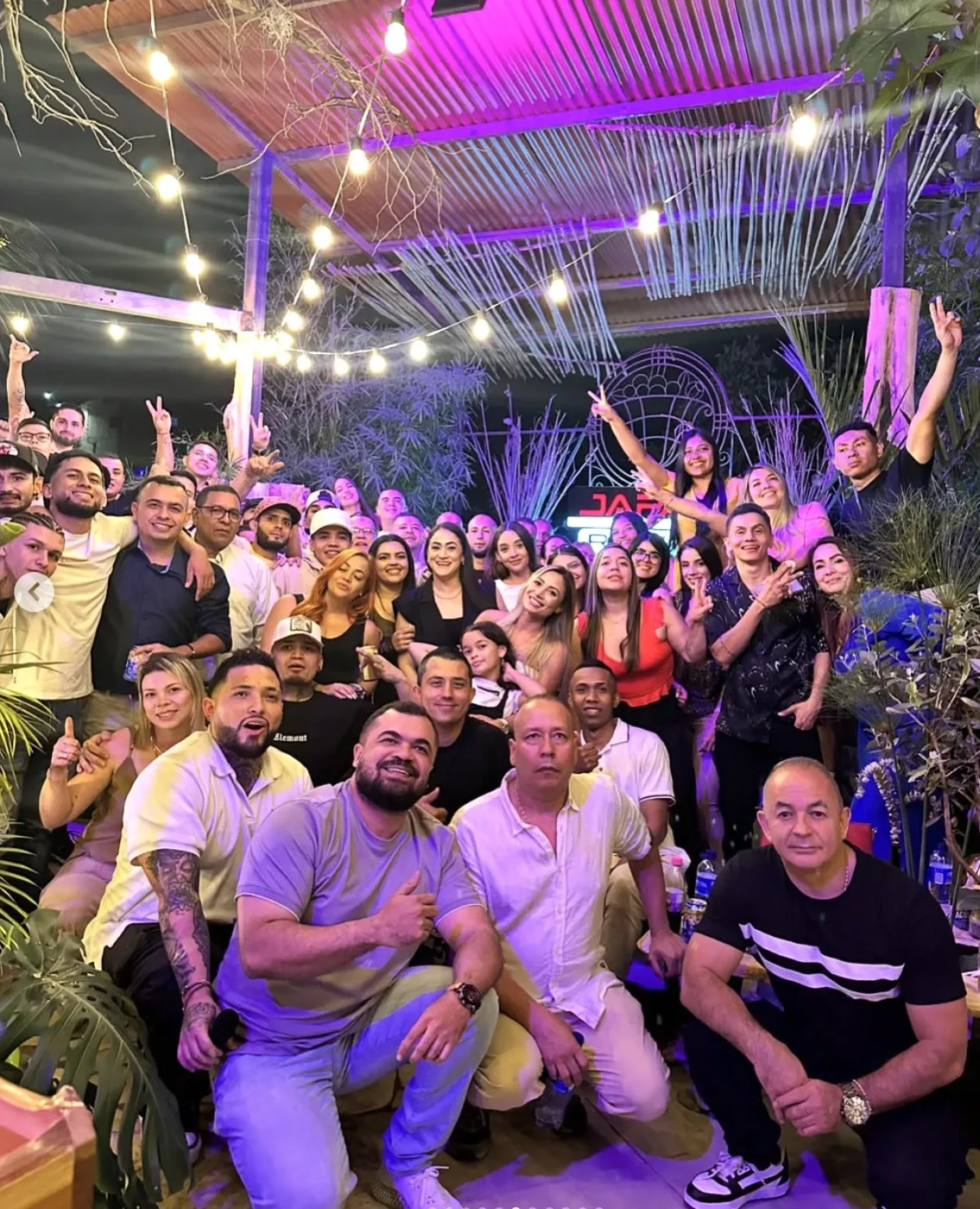 Grupo celebrando un evento corporativo en Le Parché